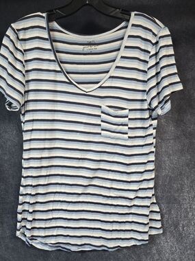 Rue21 Light Blue & Navy Striped V-Neck Pocket Tee